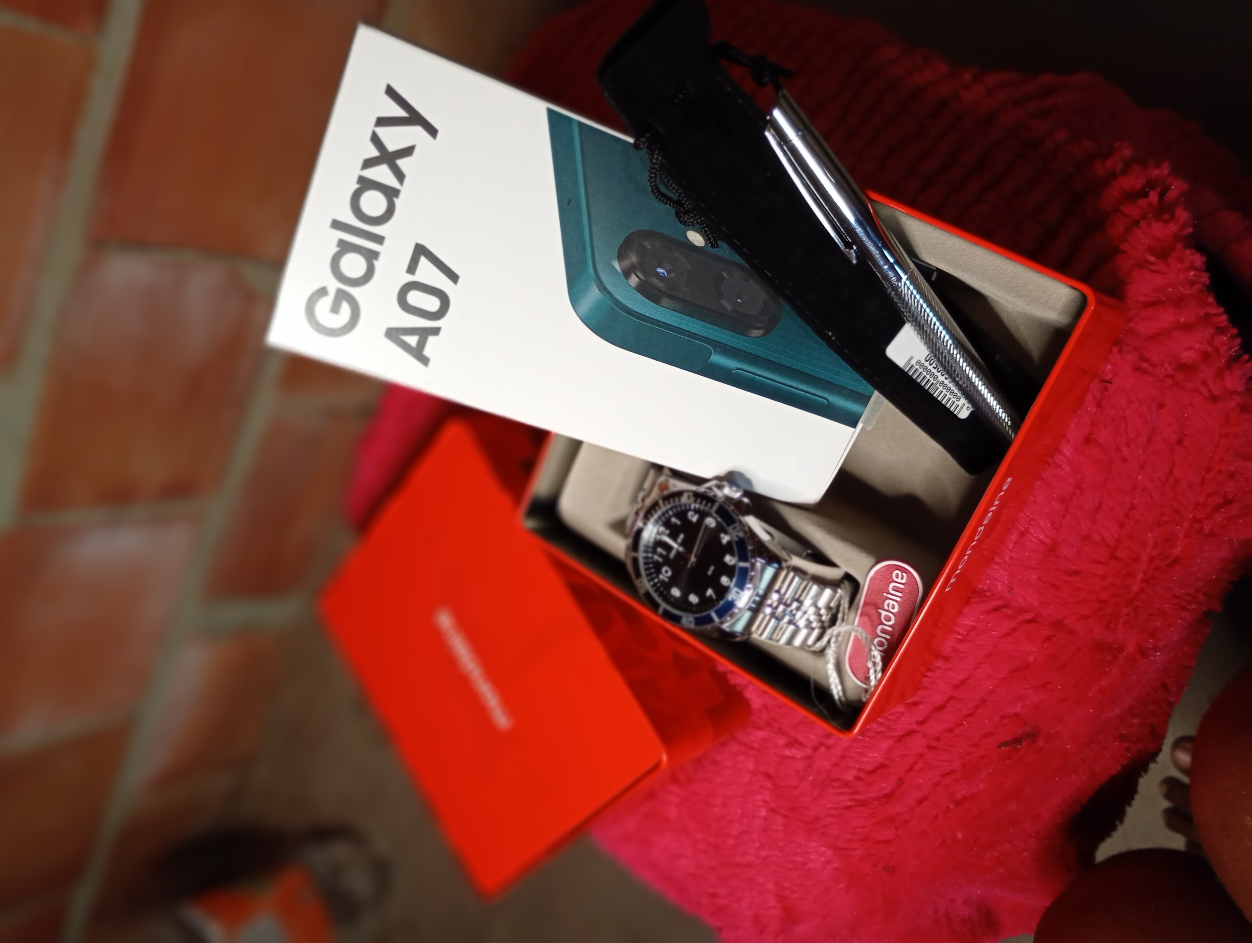 Galaxy A07 + Relógio Momdaine + Caneta executiva — imagem 1